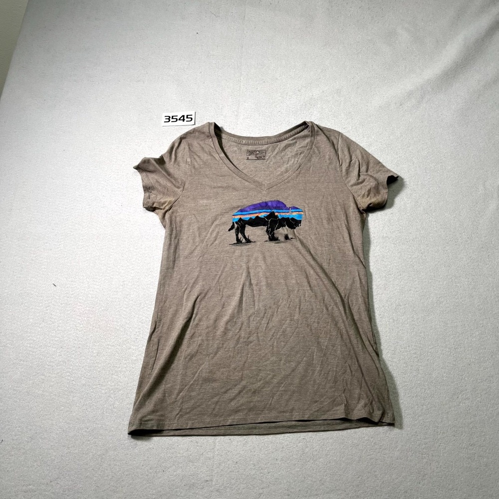 Patagonia‎ Fitz Roy Bison T Shirt Womens Small Olive Green Cotton V Neck Casual